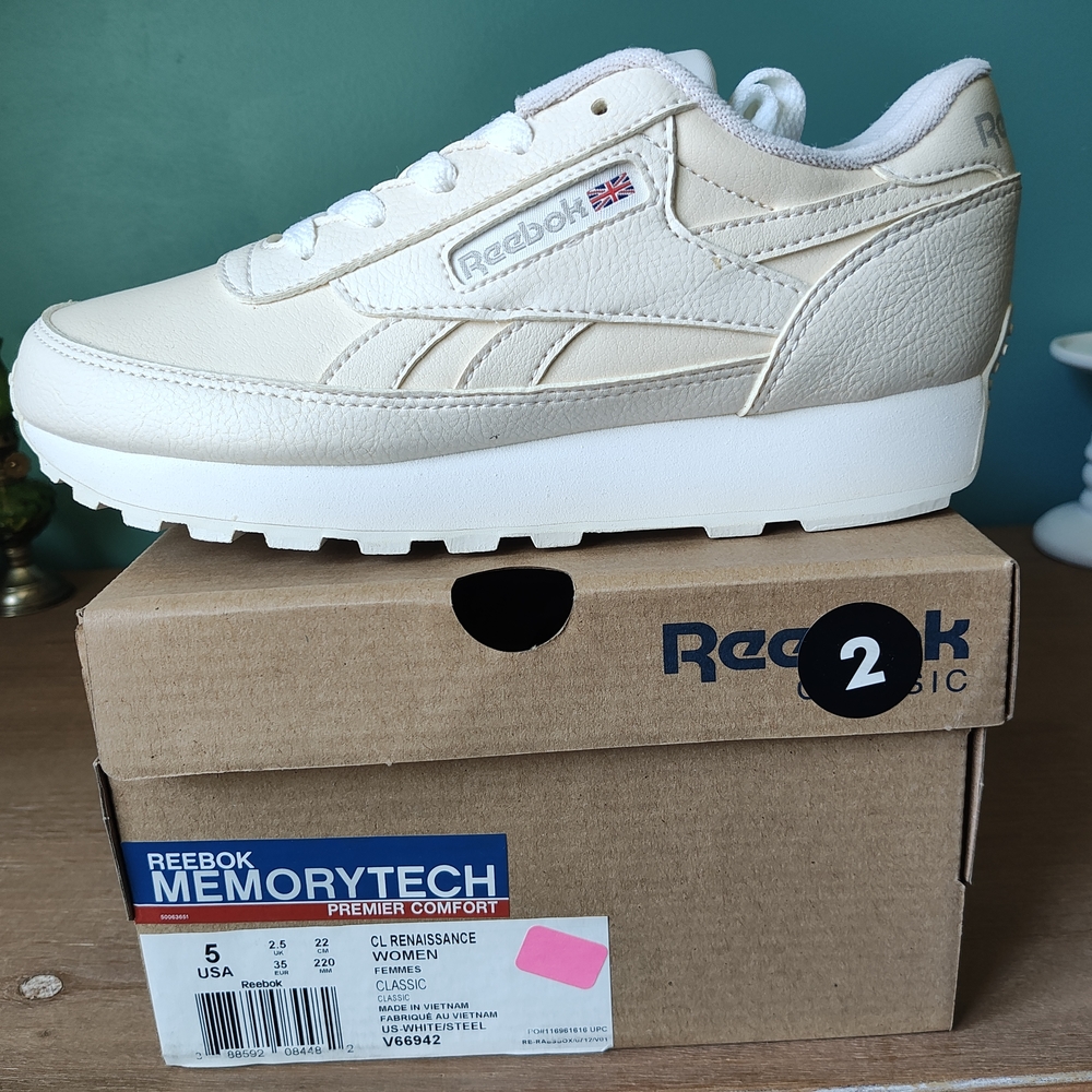 Reebok Cream Sneakers